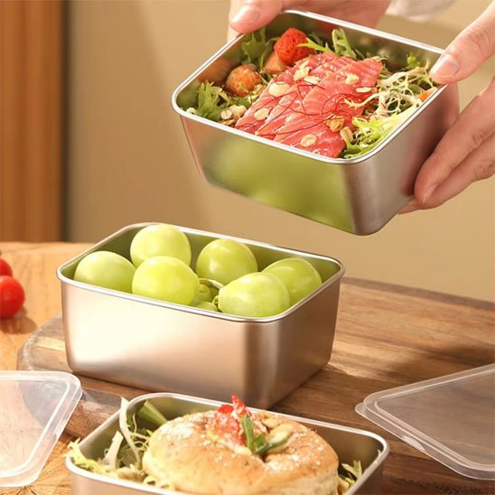 Boite-alimentaire-pour-salade-et-fruits