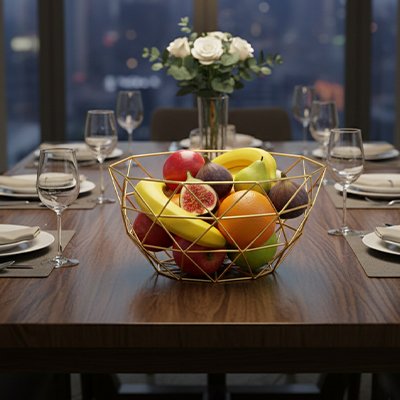 Corbeille a fruit dorée milieu table