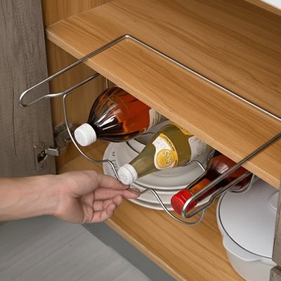 Porte bouteilles suspendu placard 