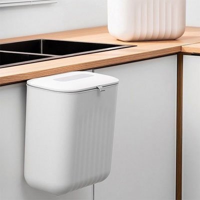 poubelle sous pratique