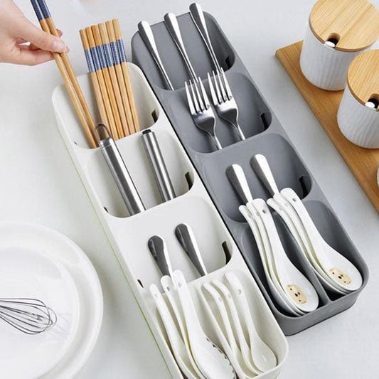 couteau fourchette cuillere dans range couvert