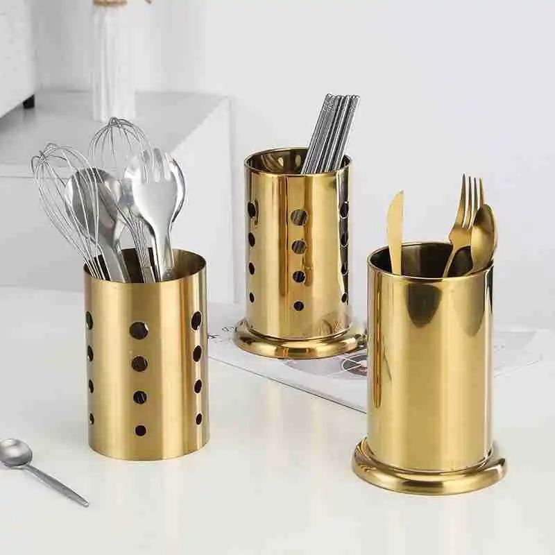 trois rangement pour couvert cuillere fourchette fouet comptoir